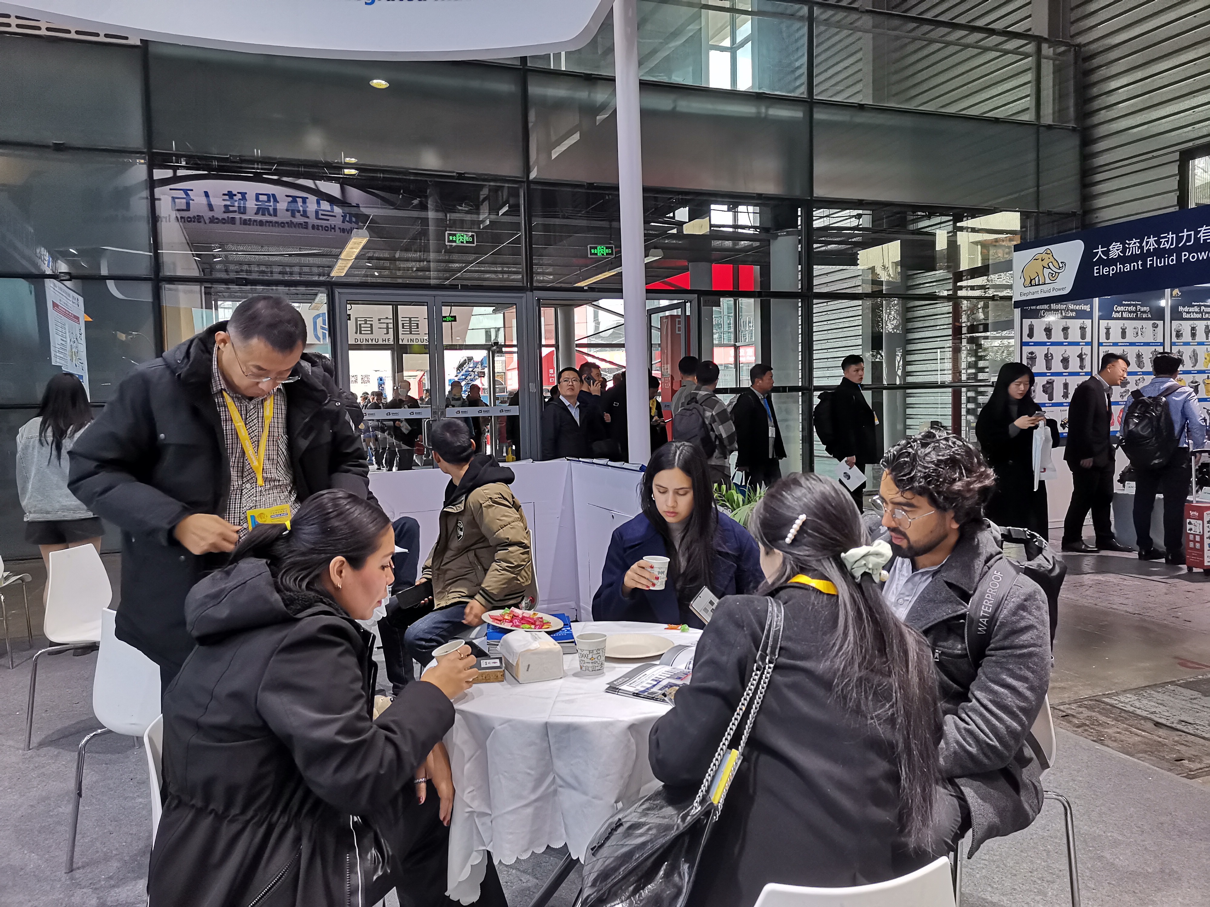 西安taptap点点诚邀您共赴bauma CHINA 2024上海宝马展！